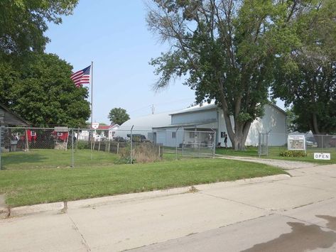 Destination of the Week: Amana Colonies Area, IA Pioneer Heritage Museum http://iagenweb.org/iowa/research/ICHS.htm Rock Island Railroad, Amana Colonies, Country School, Heritage Museum, Rock Island, Cedar Rapids, Blog Site, The Great Lakes, Historic Preservation