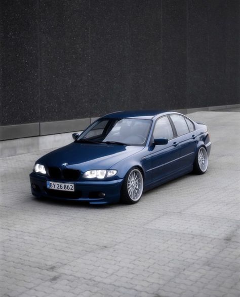 Bmw E46 Sedan, E46 Sedan, Custom Bmw, Bmw 3 Series, Bmw E46, Bmw, Bike, Cars, Blue