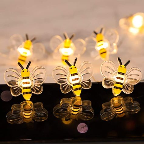 Bee Fairy, Lights For Wedding, Battery Powered Fairy Lights, String Lights In The Bedroom, Copper Wire Lights, Battery String Lights, Small Bees, Indoor String Lights, Decorative Lights