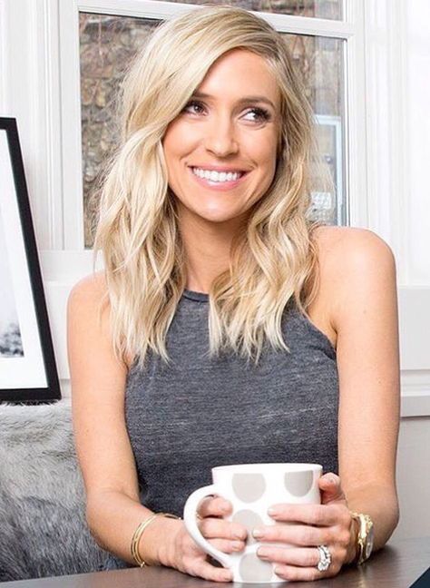 Kristin Cavallari Hair                                                       … Kristin Cavallari Hair, Hair Side Part, Moss Hair, 2018 Hair, Mom Hair, Long Bob Haircuts, Medium Long Hair, Super Hair, Kristin Cavallari