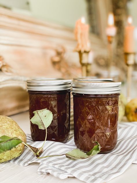 Salted Caramel Pear Butter with Ball®Fresh Preserving - Azure Farm Preserving Pears Canning Recipes, Pear Canning Recipes, Preserved Pears, Pear Recipes For Canning, Preserving Pears, Preserve Pears, Azure Farm, Jam Ideas, Canning Pears