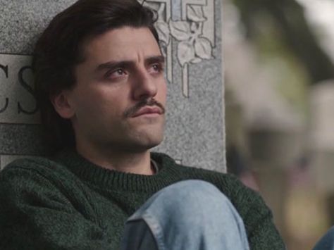 Oscar Isaac as Nick Wasicsko in HBO's Show Me a Hero (2015) Jake Lockley, Show Me A Hero, Don Pedro, Salty Hair, Oscar Isaac, A Series Of Unfortunate Events, Moon Knight, Pedro Pascal, A Hero