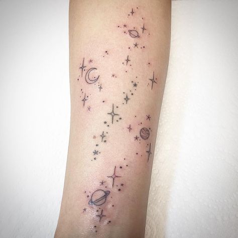 Moon Star Tattoo, Sparkle Tattoo, Tarot Tattoo, Horoscope Tattoos, Planets And Stars, Sassy Style, Moon Tattoos, Planet Tattoos, Galaxy Tattoo