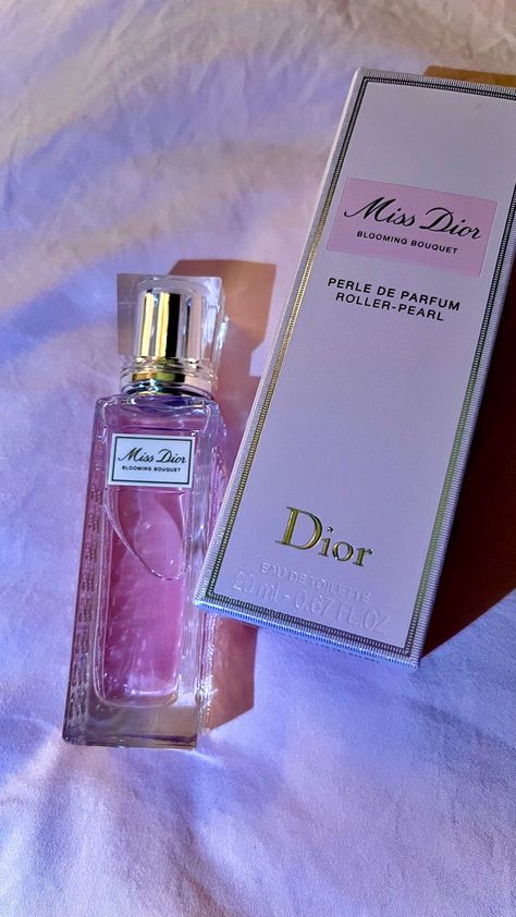 Pink grange ace miss Dior perfume perfum blooming bouquet  pretty glass bottle roller ball Miss Dior Blooming Bouquet Roller Pearl, Dior Perfume Roller, Dior Roller Perfume, Miss Dior Roller Pearl, Miss Dior Perfume Blooming Bouquets, Talk Aesthetic, Perfumes Aesthetic, Roller Ball Perfume, Miss Dior Perfume