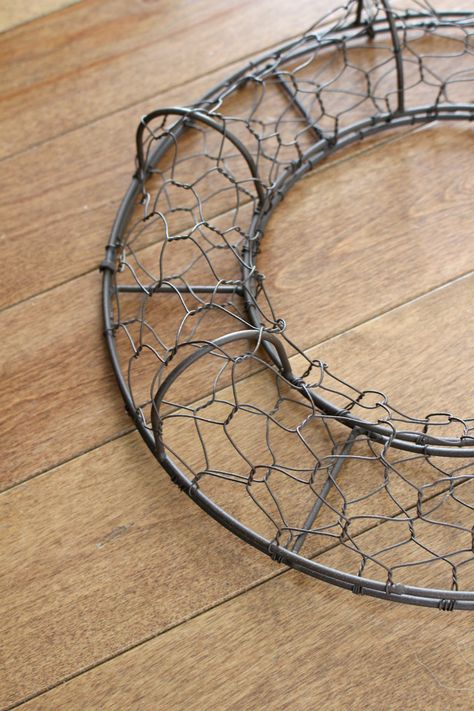 Chicken Wire Wreath Fillable Chicken Wire Hearts Diy, Chicken Wire Wreath Diy, Chicken Egg Wreath, Chicken Wire Wreath Ideas, Chicken Coop Wreath, Chicken Wreath Diy, Making A Wreath With A Wire Frame, Square Wire Wreath Ideas, Farmhouse Egg Wreath