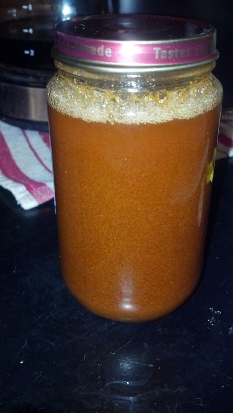 Homemade Cayenne Tincture Recipe ~Substitute apple cider vinegar for vodka Onion Tincture, Garlic Tincture Recipe, Cayenne Pepper Tincture How To Make, Cayenne Tincture How To Make, Ginger Tincture Recipe, Saffron Tincture Recipe, Tumeric Tincture, Tinture Recipes, Cayenne Pepper Tincture