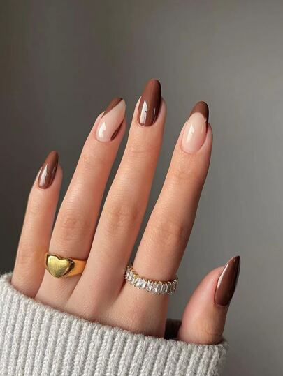 Brown Acrylic Nails, Kutek Disney, Nail Swag, White Nail, Brown Nails, Pretty Acrylic Nails, Chic Nails, Short Acrylic Nails, Nail Arts