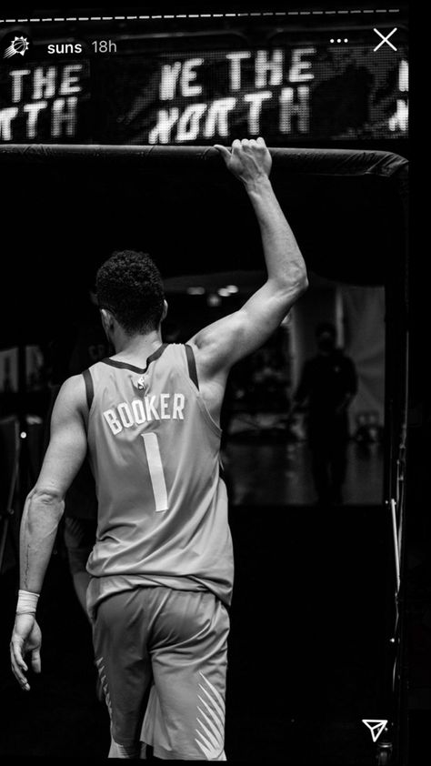 Devin Booker Wallpaper Aesthetic, Devin Booker Tattoo, Devin Booker Wallpaper, Booker Nba, Basketball Photos, D Book, Basketball Is Life, Devin Booker, Phoenix Suns