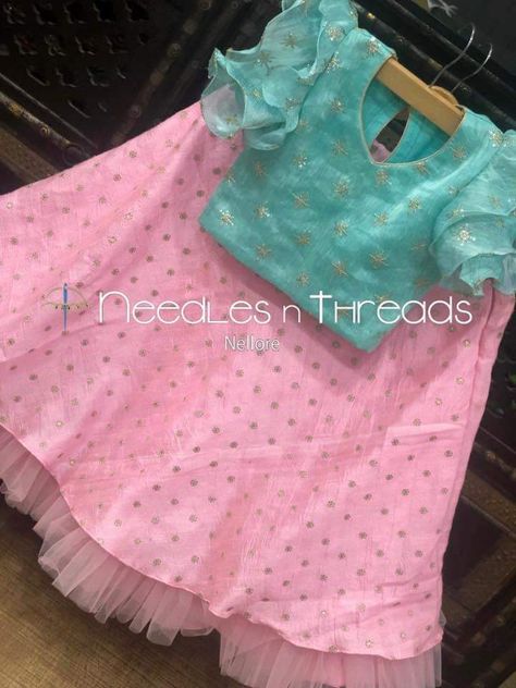 Lehanga kids Lehanga Blouses For Kids, Gagra Choli Fashion For Kids, Baby Lehanga Designs Kids, Kids Ghagra Choli Design, Kids Blouse Designs For Lehanga, Lehenga Designs For Kids, Kids Lehanga Design, Lehanga For Kids, Indian Dresses For Kids