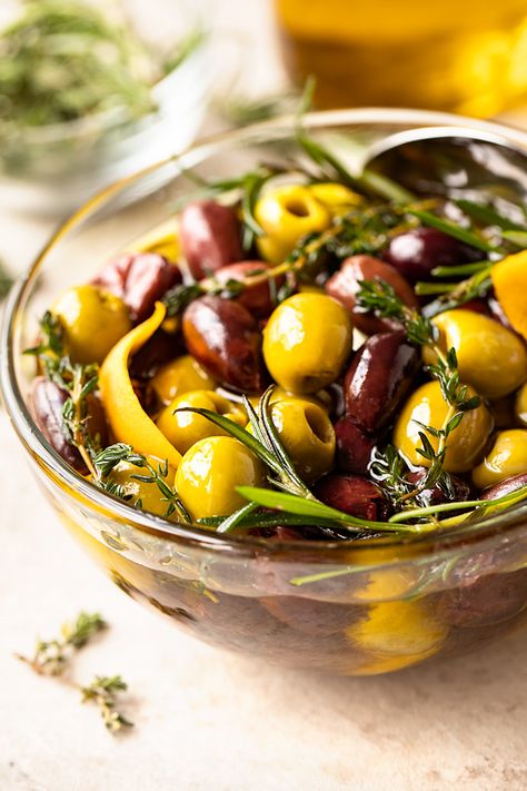 Warm Olives, Olive Salad Recipe, Olive Appetizer, Olive Bar, Mediterranean Cookbook, Simple Appetizer, Recipes Salads, Marinated Olives, Olive Salad