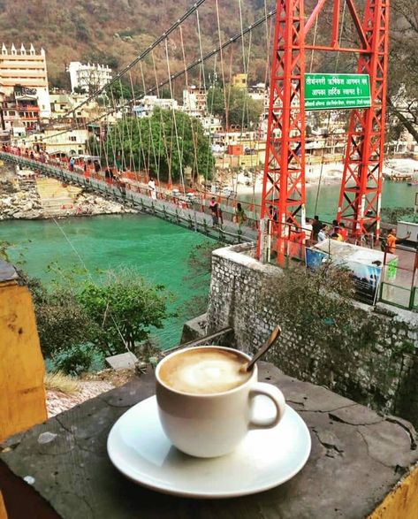 Rishikesh Aesthetic, Rishikesh Photography, Uttarakhand Culture, Aesthetic Clicks, Rishikesh India, Vision Board Pictures, Indian Street, Nainital, Dream Closets