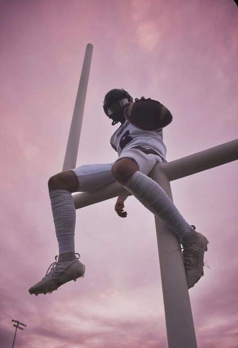 Highschool Football Photoshoot, Football Senior Pics Photo Ideas, Athlete Portrait Photography, Football Photography Poses, Water Football Pictures, Football Kicker Senior Pictures, American Football Photography, Football Pictures Photography, Media Day Football