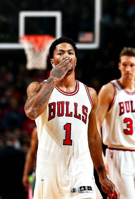 Derrick Rose Dunk, Derrick Rose Wallpapers, Rose Bulls, Kyrie Irving Celtics, Rose Nba, Hip Hop Aesthetic, Mary Lou Retton, Hip Hop Wallpaper, Memories Last Forever