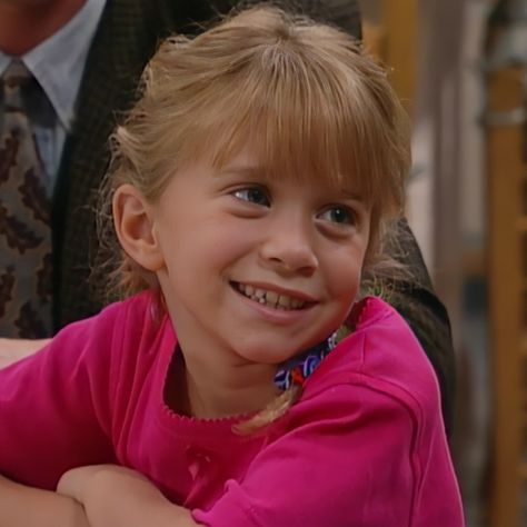 Full House - season 7 Michelle Tanner Icons, Full House Michelle, Full House Tv Show, Full House Quotes, Tv Dads, Michelle Tanner, Uncle Jesse, Fuller House, Mary Kate Ashley