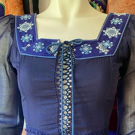 Samantha Rey 🐇🐇🐇 on Instagram: "SOLD - thank you 💙

🐦‍⬛Gunne Sax Black Label Dark Beauty🐦‍⬛

Navy blue cotton-poly blend with embroidered trims.  Long zipped cuffs.  Corset bodice.  Lined.  Zip back.

Tag size ‘7’ - fits like an XS

16” flat across chest between underarms as laced - cinches smaller

Approximate 30-32” bust

25” fitted waist

13.25” shoulders 

Approximate 50.5” total length 

Good condition - the hem was cut and left raw intentionally I assume.  There was all kinds of hay stuck in it so probably a Halloween deal 😊. I like how it looks - kinda witchy.  I have this one in my collection and I absolutely adore it ✨

#witchythings #witchythings✨🔮 #gunnesax #gunnesaxdress #gunnesaxblacklabel #medievaldress #renaissancedress #renaissancefestival #1960sdress #1970sdress #c Gunne Sax Dress, 1970s Dresses, Corset Bodice, 1960's Dress, Medieval Dress, Gunne Sax, Dark Beauty, Black Label, My Collection