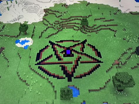 A minecraft idea. A hellish design for the portal to the underworld. Moon Portal Minecraft, Neither Portal Minecraft Idea, Nether Paths Minecraft, Minecraft Ender Portal Ideas, Trippy Minecraft Ideas, Minecraft Pentagram, Satanic Minecraft Builds, End Portal Design Minecraft, Minecraft Portal Design Aesthetic