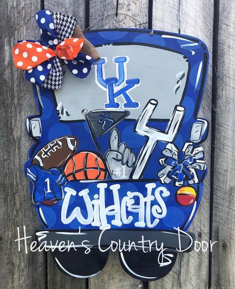 Jessica Carpenter on Instagram: “#uk #kentucky #basketball #football #wildcats #doorhanger #doorart #art #wood #woodworking #fall #thanksgiving #turkey #love #porch…” Country Door, Kentucky Basketball, Woodworking Guide, Fall Projects, Teds Woodworking, Woodworking Videos, Detailed Drawings, Woodworking Projects Plans, Custom Woodworking