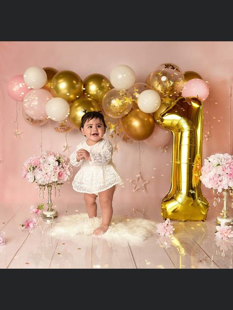 1 Bday Photo Shoot, One Year Birthday Ballons Decoration, Babygirl First Birthday Photoshoot, First Bday Shoot, Babies First Birthday Photo Shoot, 1st Photoshoot First Birthdays, First Birthday Photo Shoot Ideas At Home, Girl 1st Birthday Photoshooting, 1 Yr Picture Ideas One Year Old