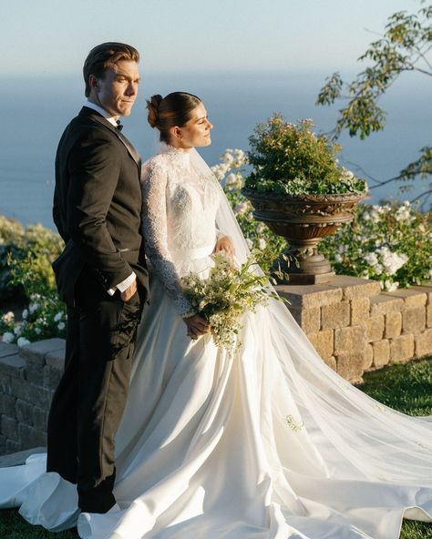 The most beautiful day in Malibu 💚 The most incredible team Host @yuccaphoto Planning & Design @lovemadeweddings Venue @grandviewmalibu Rentals @brighteventrentals Florals @kellyjross Stationary @typeandtrim Beauty @cakedupwithriley Custom wedding down @glambynanie Shoes @giannibiniofficial Couple @modelcouplesd Suit @suitshopofficial Content creator @memssocial Southern California wedding day, luxury wedding photographer, Southern California wedding photographer, #weddingphot... Southern California Wedding, Wedding Southern California, California Wedding, Content Creator, Southern California, Luxury Wedding, Custom Wedding, Beautiful Day, Wedding Photographer