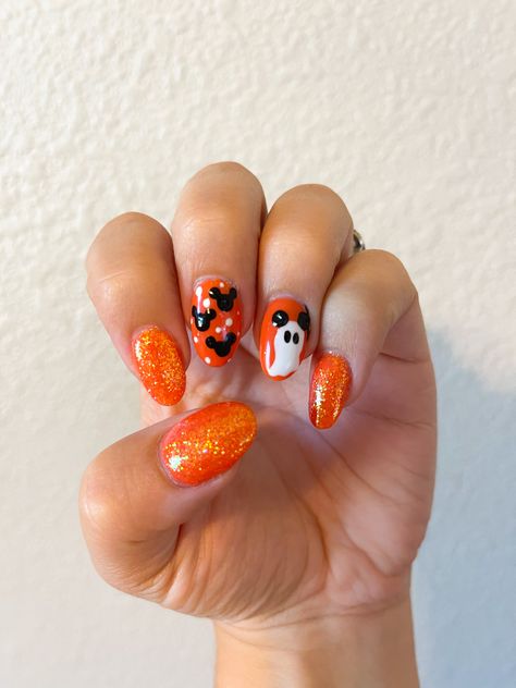 Mickey Ears Nails, Mickey Ear Nails, Orange Disney Nails, Disney Nails Halloween, Disney World Nails Halloween, Mickey Halloween Nails, Spooky Disney Nails, Halloween Mickey Nails, Mickey Mouse Halloween Nails