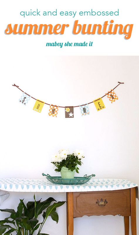 Using basic paper crafting tools, make this simple summer bunting in 20 minutes or less! Summer Bunting, Bunting Tutorial, Crafting Tools, Banners Buntings, Tissue Paper Flowers, Bunting Garland, Diy Easy, Decorating Blogs, Easy Summer