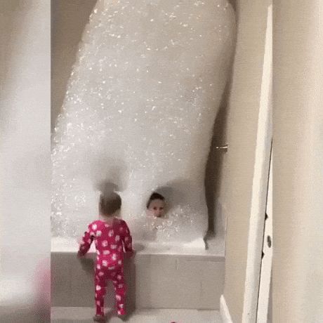 When dad is incharge of bathtime Bed Time, Memes Br, A Father, Funny Pins, Funny Fails, Mind Blown, Funny Cute, Funny Stuff, Fails