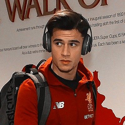 𝑷𝒉𝒊𝒍 𝒄𝒐𝒖𝒕𝒊𝒏𝒉𝒐 𝒊𝒄𝒐𝒏𝒔 Pink Wallpaper Samsung, Coutinho Liverpool, Phil Coutinho, Football Pfp, Uefa Super Cup, Football Icon, Soccer Guys, Aesthetic Eyes, Hair Stylist Life