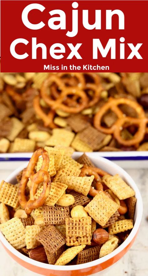 Cajun Snack Mix Recipe, Spicy Chex Mix, Cajun Party, Party Mix Recipe, Classic Savory, Chex Mix Recipes, Easy Appetizers, Best Soup Recipes, Snack Mix Recipes