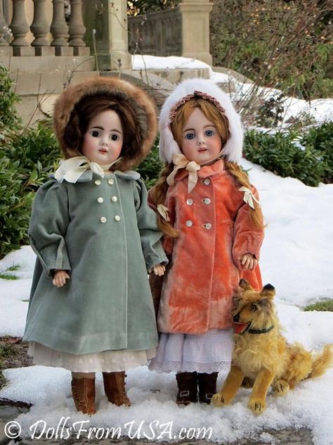 State Park Camping, Antique Porcelain Dolls, Antique Doll Dress, Quilts Vintage, Victorian Dolls, Doll Display, French Dolls, German Dolls, Doll Costume