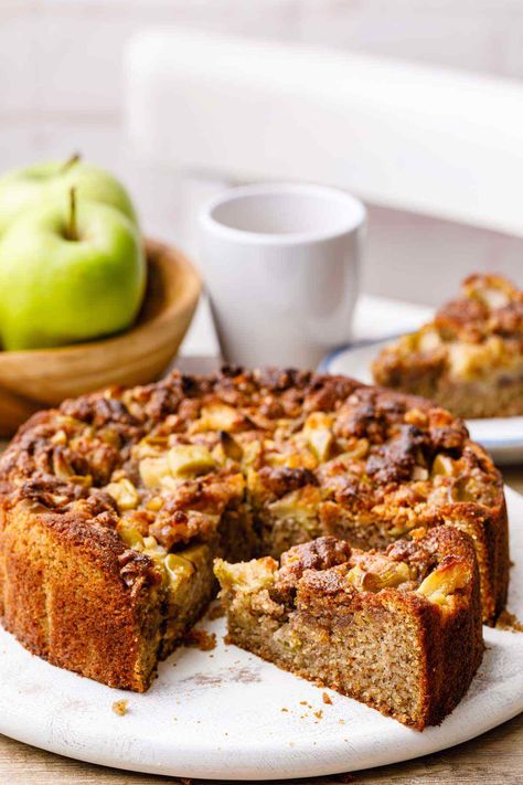 Apple Tea Cake, Apple Coffee Cake, Vegan Apple Cake, Stevia Recipes, Cakes And Pies, Keto Cakes, Apple Coffee, Keto Cinnamon, Cinnamon Coffee Cake