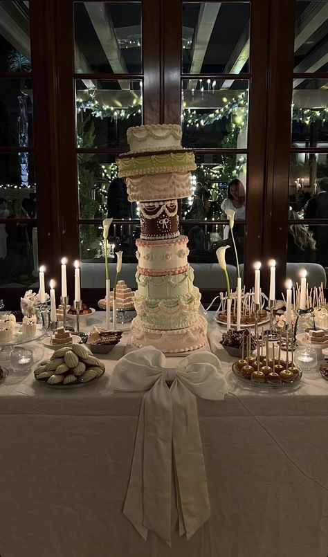 Djerf Avenue, Birthday Dinner Party, Bday Girl, Pretty Birthday Cakes, Birthday Dinners, Wedding Mood, Dreamy Wedding, Pretty Cakes, Cute Cakes