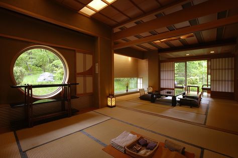 Hotel Interior Bedroom, Boutique Hotels Interiors, Hotel Style Bedroom, Art Deco Hotel, Japanese Home Design, Japanese Tea House, Japanese Style House, Traditional Japanese House, Japanese Interiors