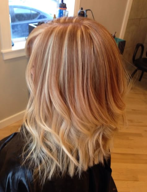 Strawberry blonde hair with platinum highlights on top and peekaboos underneath Strawberry Blonde Ombre, Reverse Ombre Hair, Hair Color Flamboyage, Middle Hair, Strawberry Blonde Highlights, Strawberry Blonde Hair Color, Ombre Hair Blonde, Red Highlights, Strawberry Blonde Hair