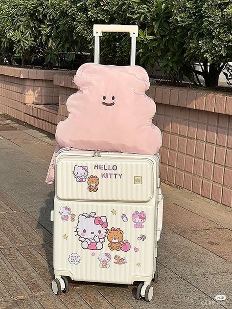 ❥ not my image !!! Anak Ceo, Kawaii Suitcase, Hello Kitty Suitcase, Fancy Clutch Purse, Fancy Clutch, Gift Wishlist, Cute Suitcases, Cute Luggage, Stylish Luggage