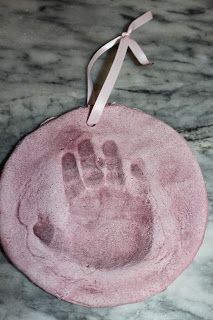 Clay Hand Prints Diy, Hand Molds Diy, How To Make Clay Handprints, Diy Hand Print Mold, Plaster Hands Ideas, Baby Clay Handprint Ideas, Diy Clay Ornaments Hand Prints, Homemade Plaster For Handprints, Plaster Of Paris Crafts