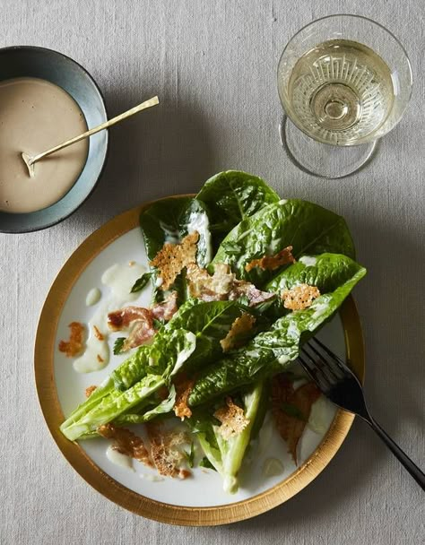 Massimo Bottura’s Recipe for a Reconsidered Caesar Salad Deconstructed Caesar Salad, Fancy Ceaser Salad, Gourmet Caesar Salad, Ceasar Salad Plating Ideas, Massimo Bottura Recipes, Deconstructed Food, Salad Presentation, Chicken Caesar Pasta, Massimo Bottura