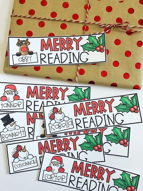 Christmas Read Alouds, Classroom Christmas Gifts, Activities For The Classroom, Students Christmas, Christmas Teaching, Student Teacher Gifts, Student Christmas Gifts, Classroom Christmas, Christmas Bookmarks