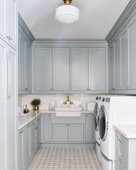 Serena & Lily on Instagram: “@lexiwestergard_design creates a subtle statement with the perfect blue cabinets and detailed flooring. Builder: Bent Nails, 📷…” Laundry Room/mudroom, Blue Laundry Rooms, Mudroom Laundry, 11 Number, Dream Laundry Room, Mudroom Laundry Room, Laundry Room Layouts, Laundry Room Renovation, Farmhouse Laundry Room