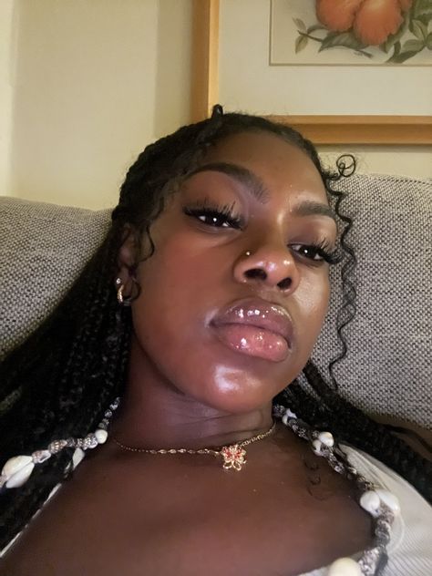 Big Lips Natural, Girly Tingz, Dark Skin Beauty, Beauty Mark, Healthy Lifestyle Inspiration, I Love Girls, Black Is Beautiful, Body Skin, Body Skin Care