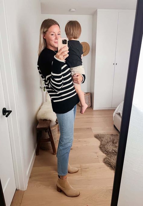 Mom Outfit Fall 2023, Tired Mom Outfit, Trendy Overalls, Chic Style Inspiration, Casual Mom Style, 2023 Outfits, Thanksgiving Outfit Ideas, Cute Thanksgiving Outfits, What To Wear Fall