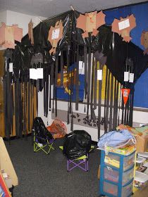 We go batty at our school keeping an eye out for real bats that like to sneak in. I enjoy going batty in Kindergarten, because the stude... Vbs Meals, Bats Preschool, Cave Classroom, Fairy Tale Classroom, Eyfs Dinosaurs, Spiders Preschool, Halloween Theme Preschool, Bats Unit, Night Animals