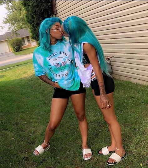 Lola And Moni, Fem Fem, Hd Lace Frontal Wigs, Hd Lace Wigs, Black Relationship Goals, Woman Loving Woman, Hd Lace Frontal, Lace Frontal Wigs, Girlfriend Goals