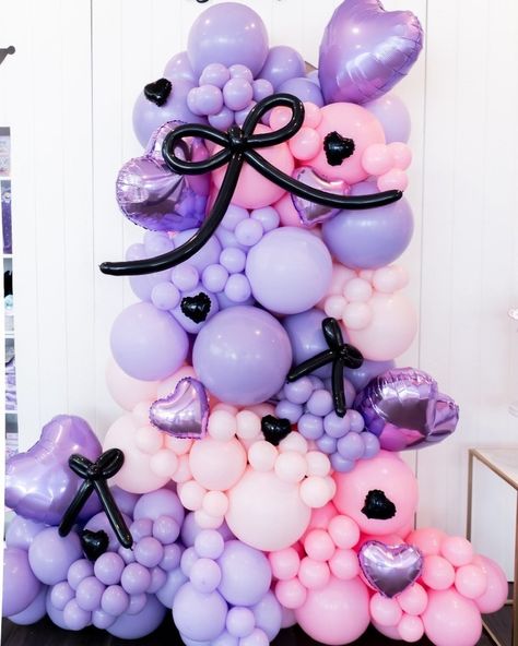 Hello Kitty dreams and Kuromi schemes—together, they're unstoppable! 💖😈 #SanrioFriends #BestOfBoth 🛍️ https://i.mtr.cool/iysapoeotn for DIY kits, balloon artist education and more. 🎈 Balloon colors are tagged and available for purchase online or local. 📍 3855 Walnut Blvd in Brentwood Tue.-Fri. 11am-4pm | Sat. 9am-12pm Kuromi And My Melody Party Ideas, Kuromi Party Ideas, Kuromi Decor, Kuromi Birthday Party, Hello Kitty Balloons, Ballon Ideas, Kuromi Birthday, Balloon Colors, Boys Game Room