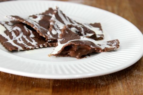 Nutella Ravioli, Chocolate Ravioli, Ravioli Recipes, Nutella Filling, Chocolate Pasta, Ravioli Recipe, Gluten Free Flour Blend, Chocolate Nutella, Pasta Dough