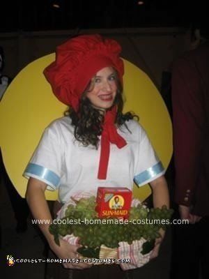 Coolest 150+ Homemade Food Commercial Costumes Scary Halloween Costumes Couples, Boys Costume Ideas, Makeup Halloween Costumes, Friends Halloween Costumes, Halloween Costumes Women Scary, Halloween Costumes For Friends, Costumes For Friends, Halloween Costumes Kids Boys, Family Costume Ideas