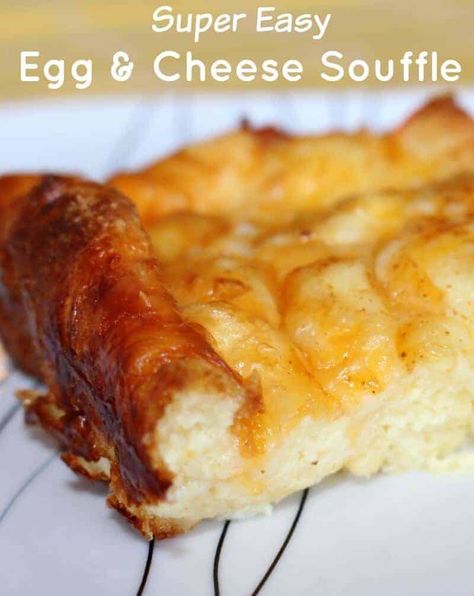 Ham And Cheese Egg Souffle, Ham And Cheese Souffle, Cheese Souffle Recipe Easy, Egg And Cheese Casserole Recipes, Egg And Bread Casserole, Egg And Cheese Souffle, Souffle Breakfast, Cheese Souffle Recipe, Souffle Recipes Easy