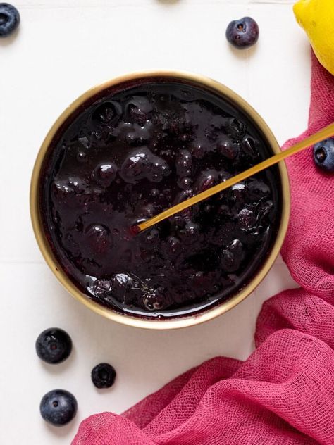 Blueberry Compote Recipe, Blueberry Coulis, Blueberry Doughnuts, Smothered Chicken Recipes, Citrus Smoothie, Best Vegan Protein, Compote Recipe, Blueberry Compote, Blueberry French Toast