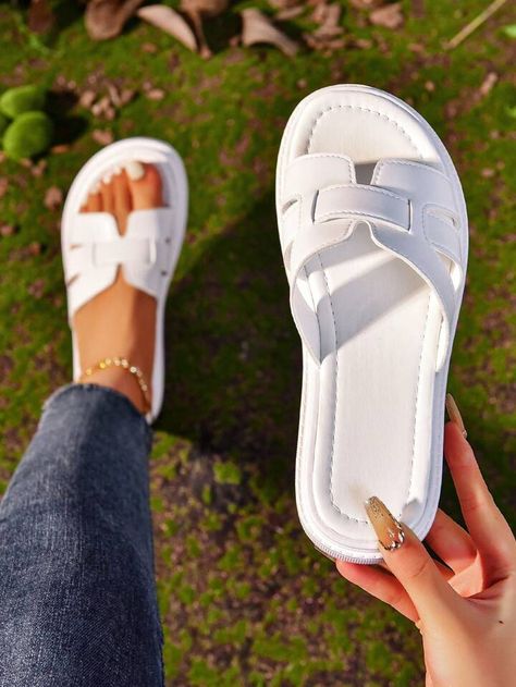 Elegant Shoes Heels, Trendy Slippers, Mens Sandals Fashion, Fancy Sandals, Leather Slippers For Men, Women Slippers Fashion, Pretty Sandals, Cute Shoes Heels, Fashion Shoes Sandals