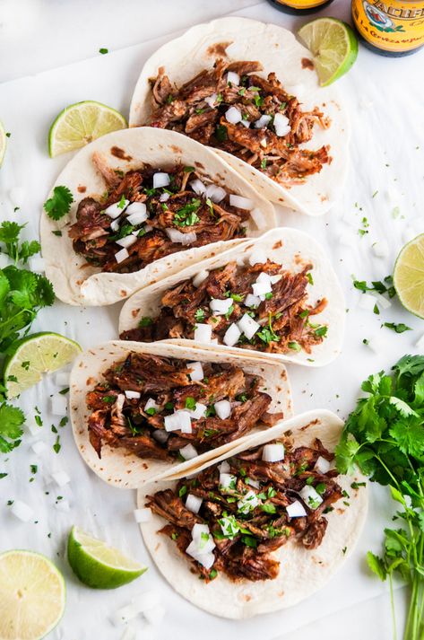 SLOW COOKER PORK CARNITAS TACOS Tacos Carnitas, Carnitas Crockpot, Carnitas Tacos Recipe, Beef Carnitas, Slow Cooker Pork Carnitas, Pork Carnitas Tacos, Pork Carnitas Slow Cooker, Carnitas Tacos, Cooking Meals