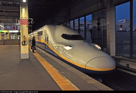 RailPictures.Net Photo: Set P82 JR East (Japan) E4 series MAX Shinkansen at Saitama City, Saitama Prefecture, Japan by Eugene Armer Saitama City, Saitama Prefecture, Saitama, Photo Set, Transformers, Evolution, Technology, Japan, High Quality